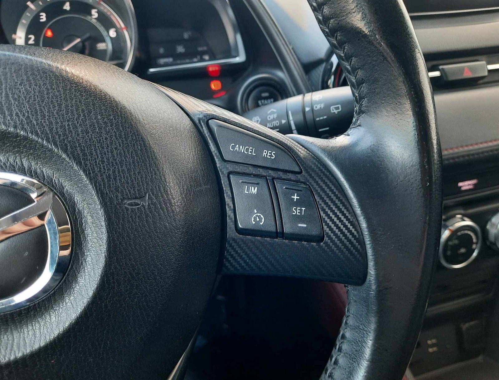 MAZDA 1.5 SKYACTIV LUXURY