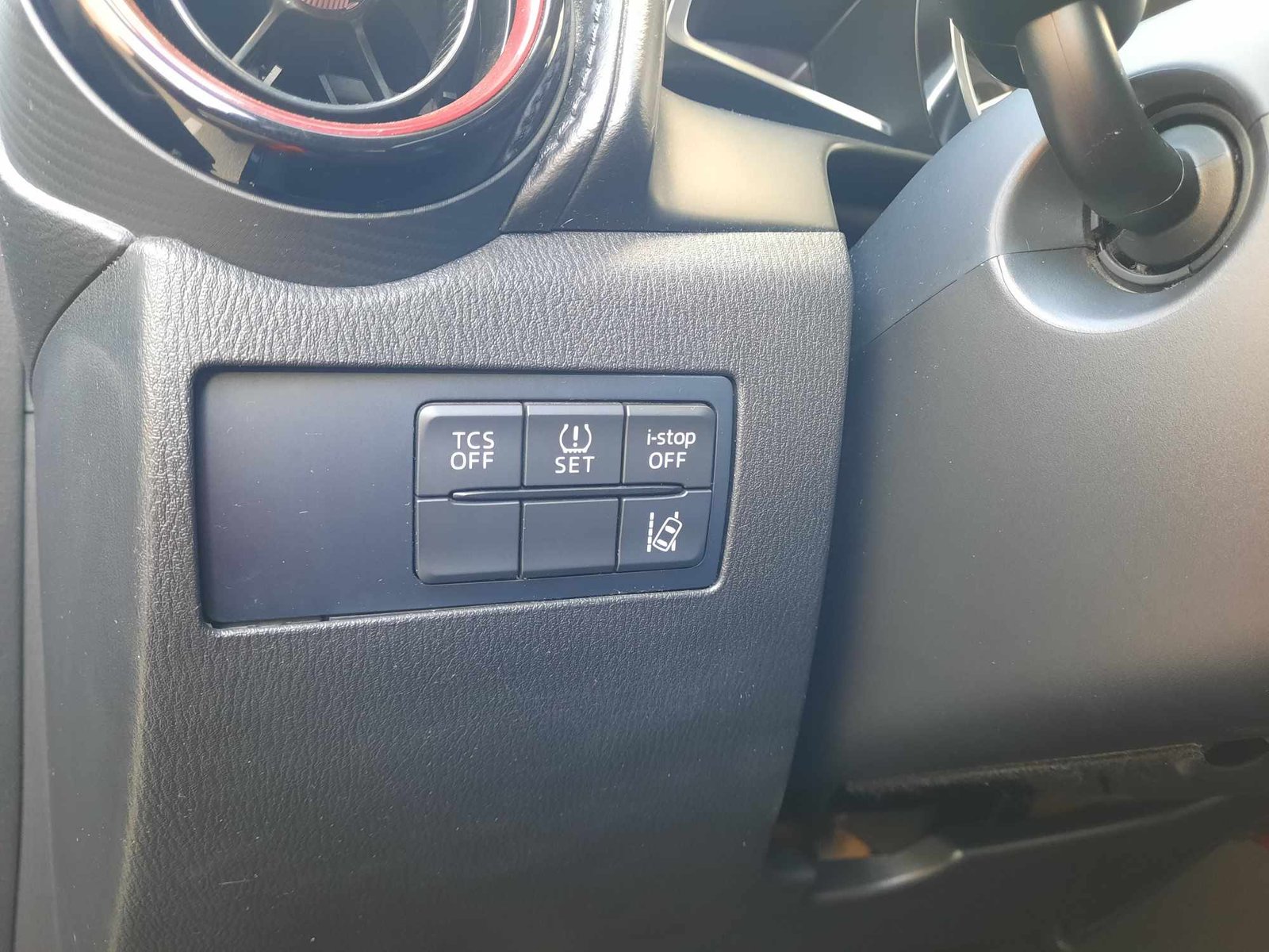 MAZDA 1.5 SKYACTIV LUXURY