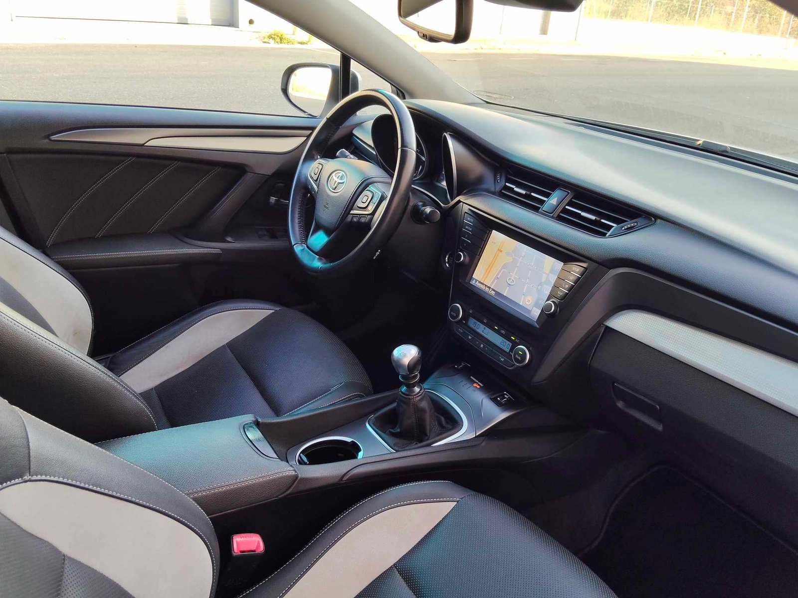 TOYOTA AVENSIS 2.0D EXECUTIVE