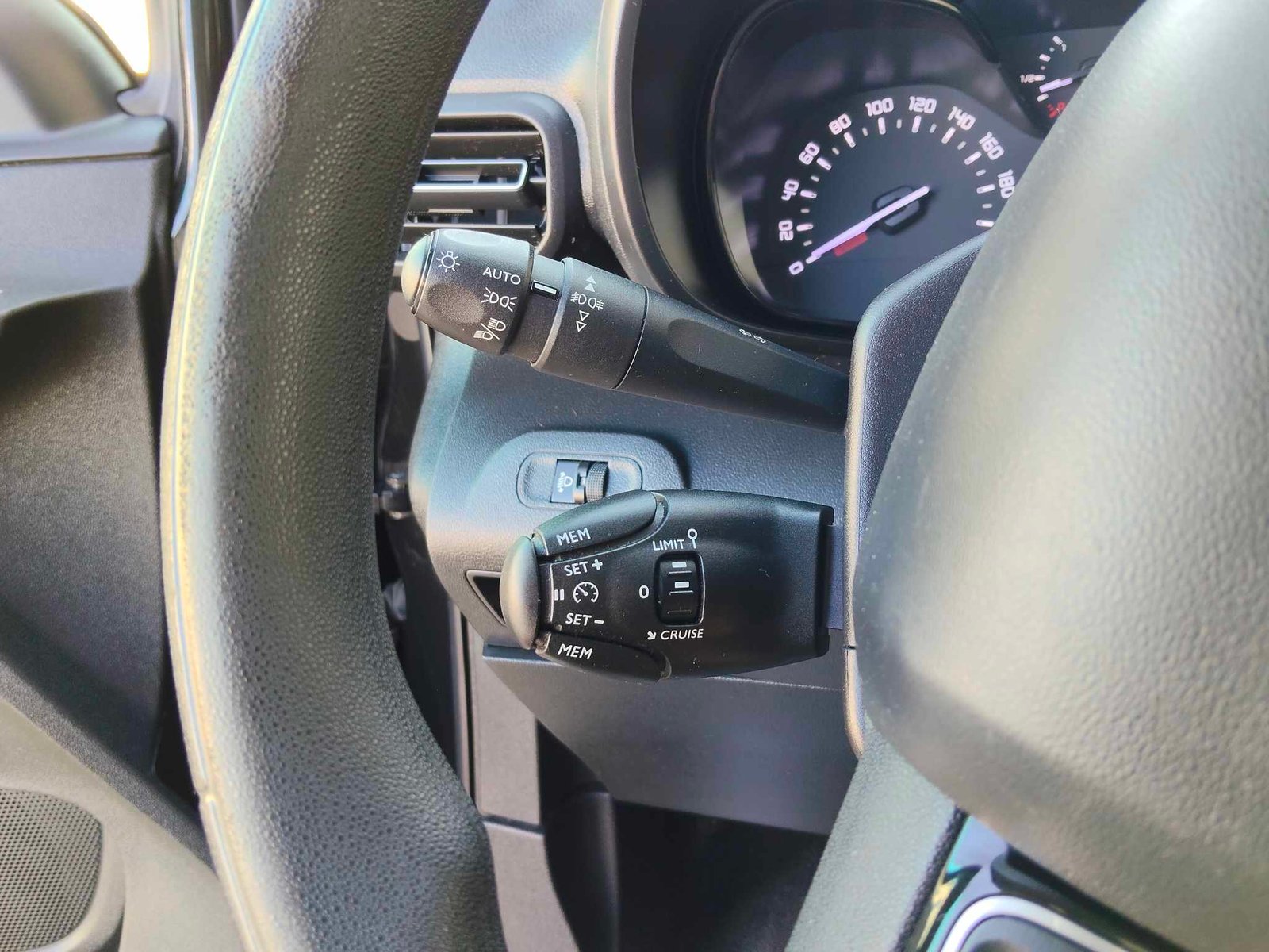 CITROEN BERLINGO 1.5 BlueHDI FEEL 5 Puertas