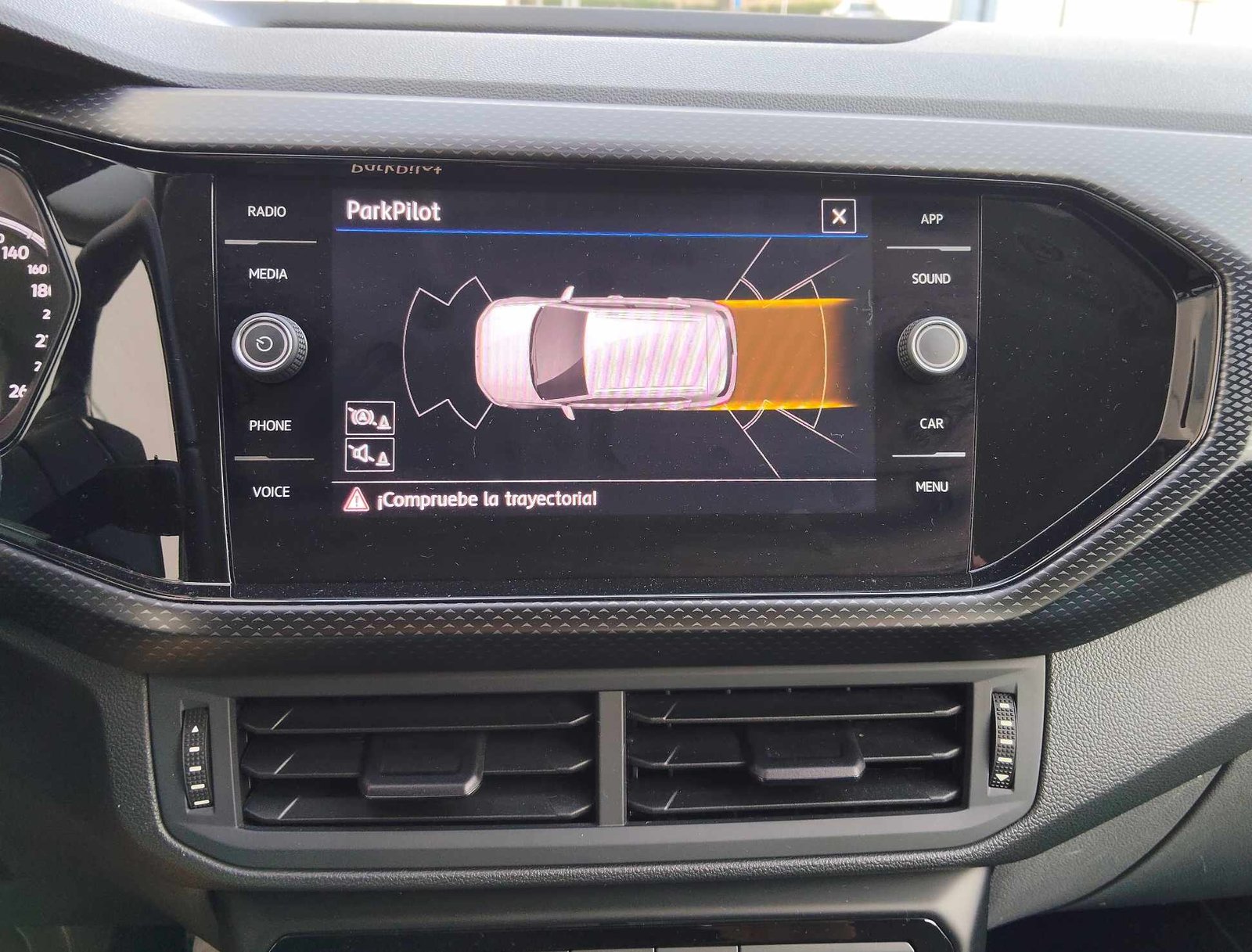 VOLKSWAGEN T-CROSS 1.0 TFSI ADVANCE