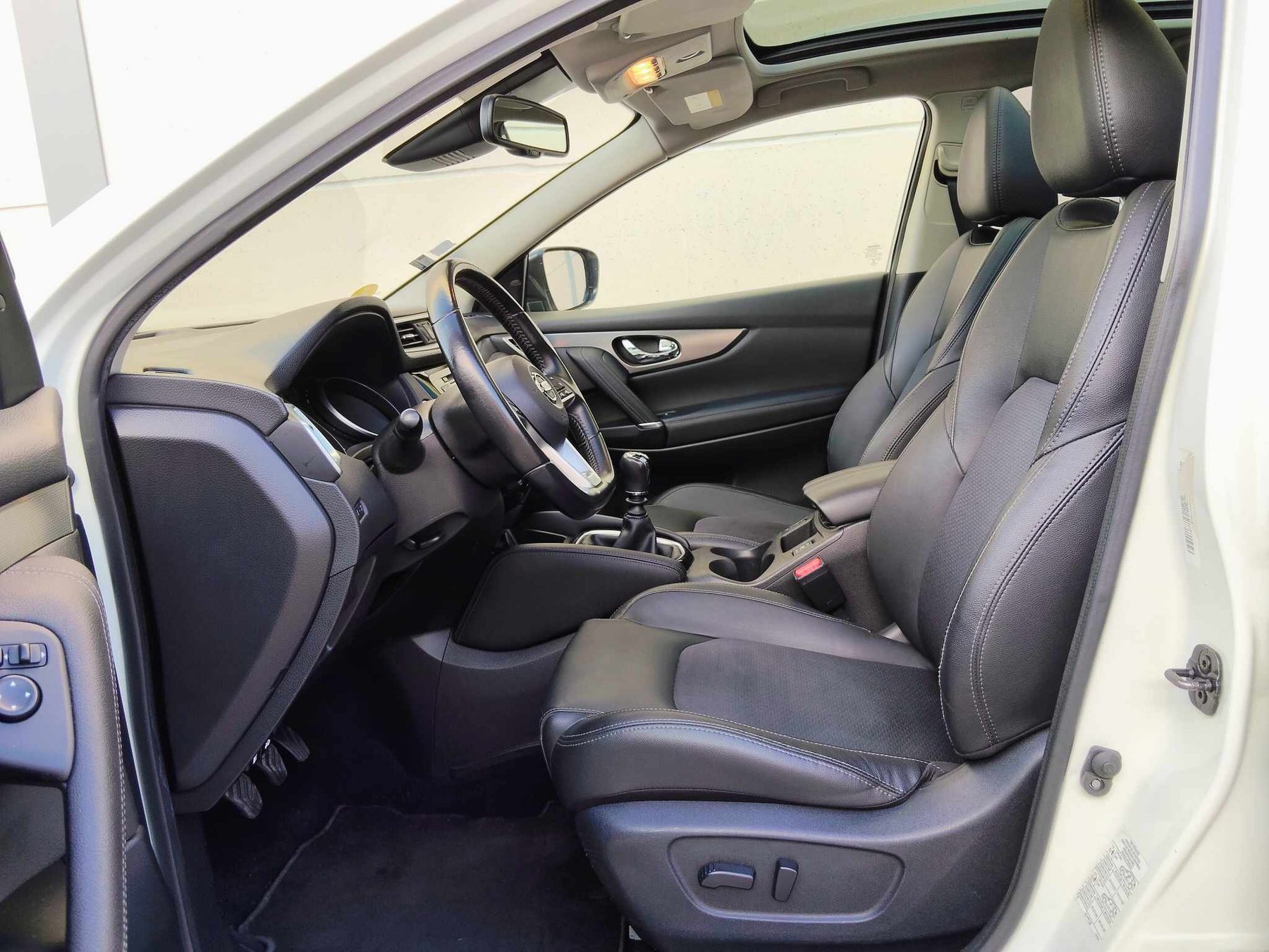 NISSAN QASHQAI 1.6 CDI  TEKNA
