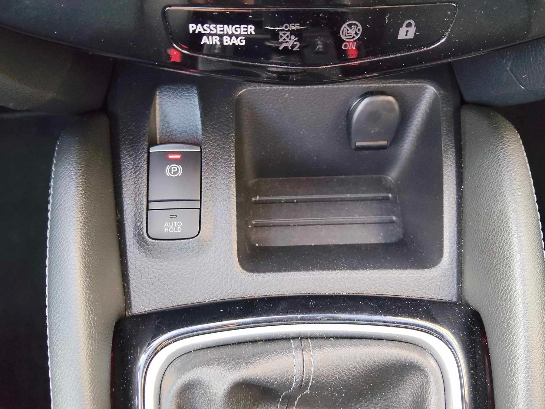 NISSAN QASHQAI 1.6 CDI  TEKNA