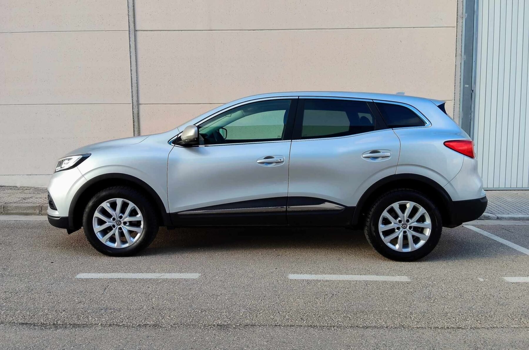 RENAULT KADJAR 1.5 LIMITED BLUE DCI