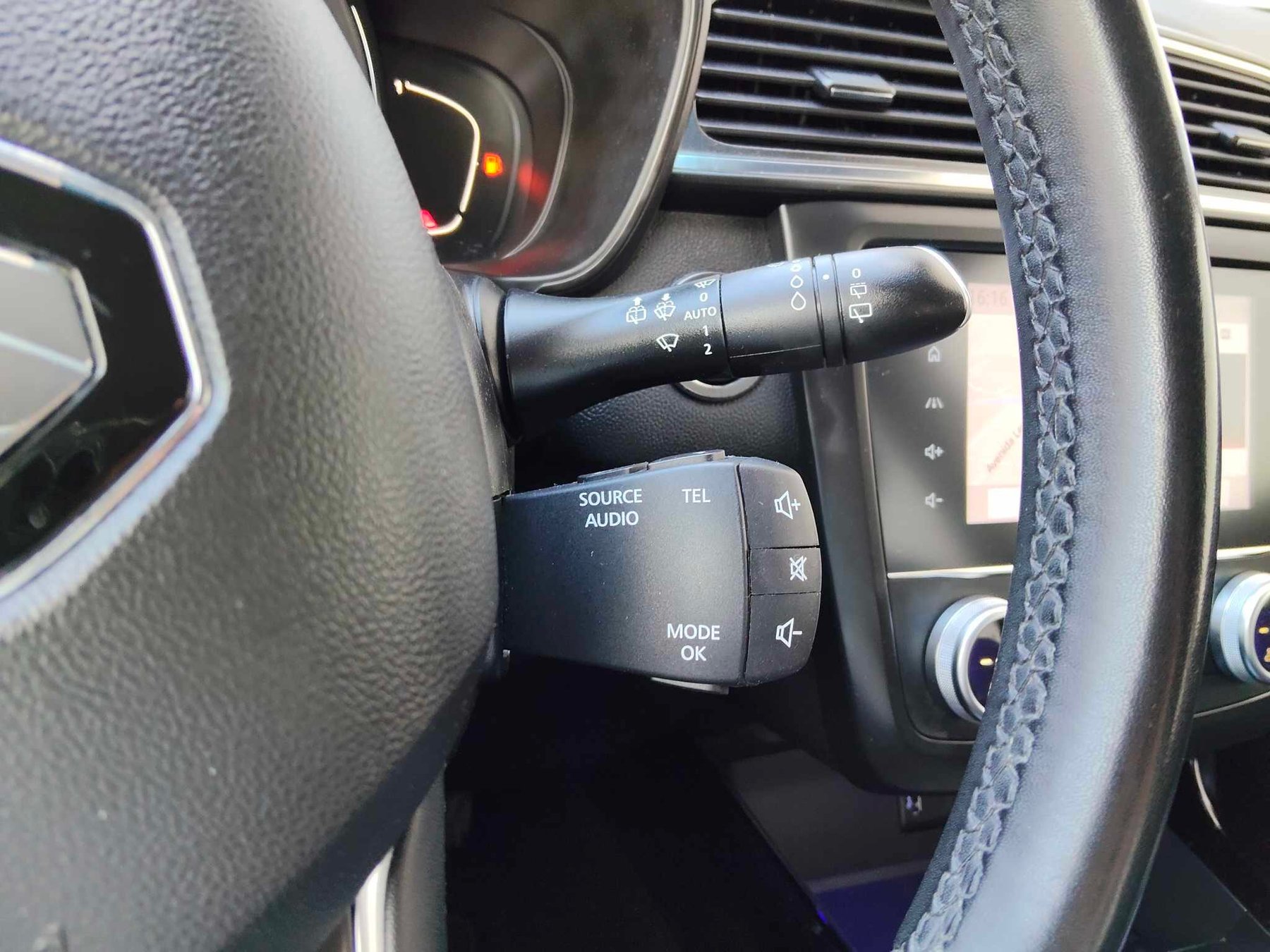 RENAULT KADJAR 1.5 LIMITED BLUE DCI