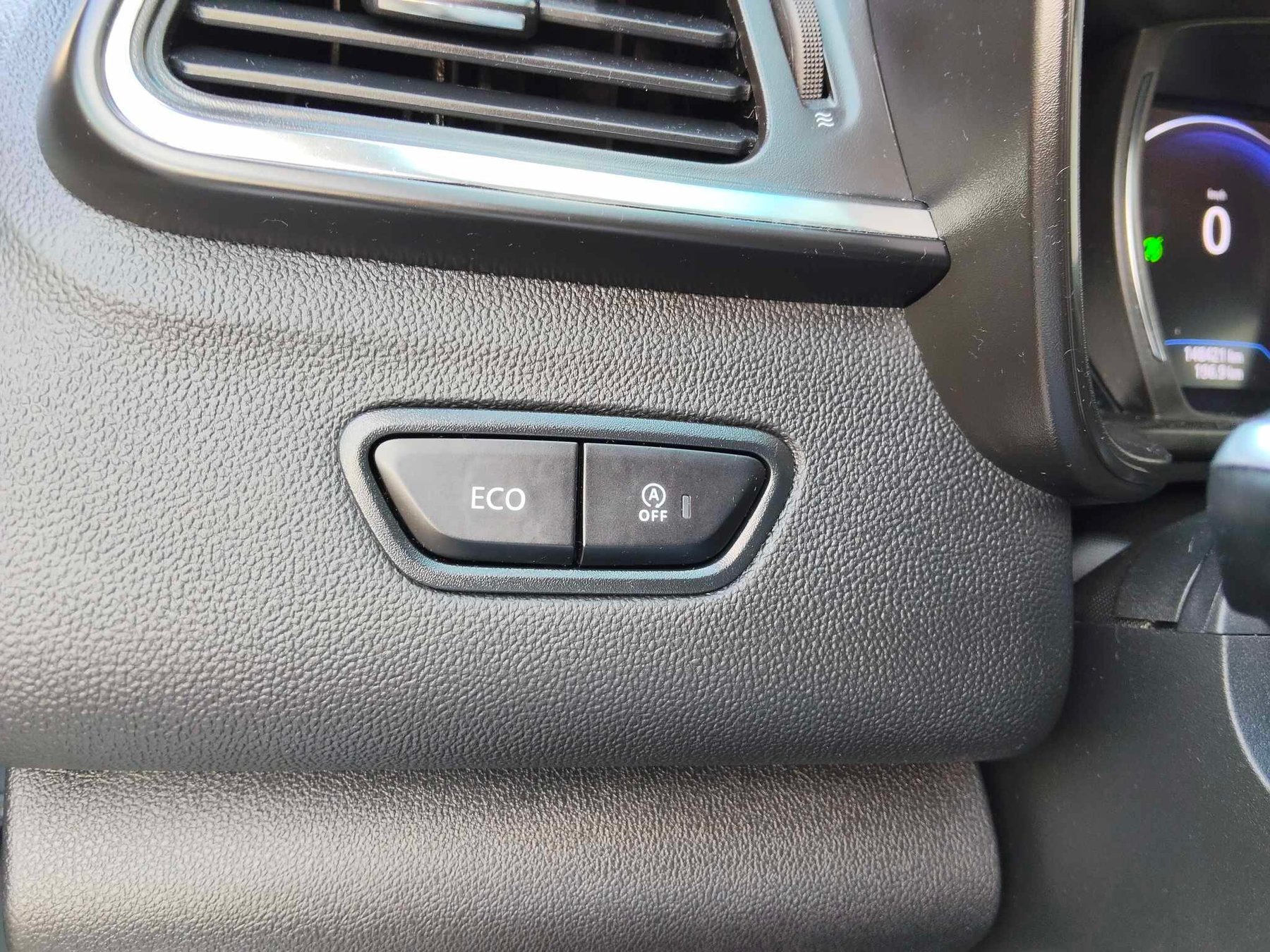 RENAULT KADJAR 1.5 LIMITED BLUE DCI