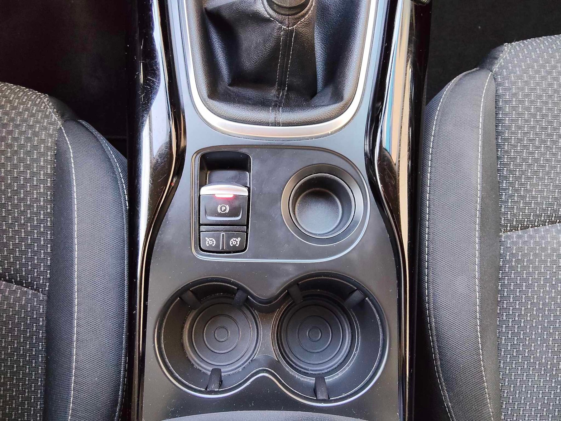 RENAULT KADJAR 1.5 LIMITED BLUE DCI