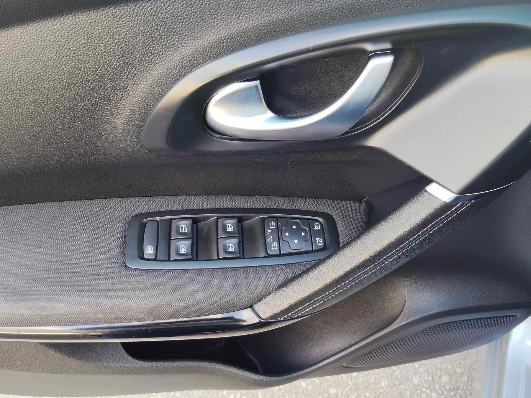 RENAULT KADJAR 1.5 LIMITED BLUE DCI