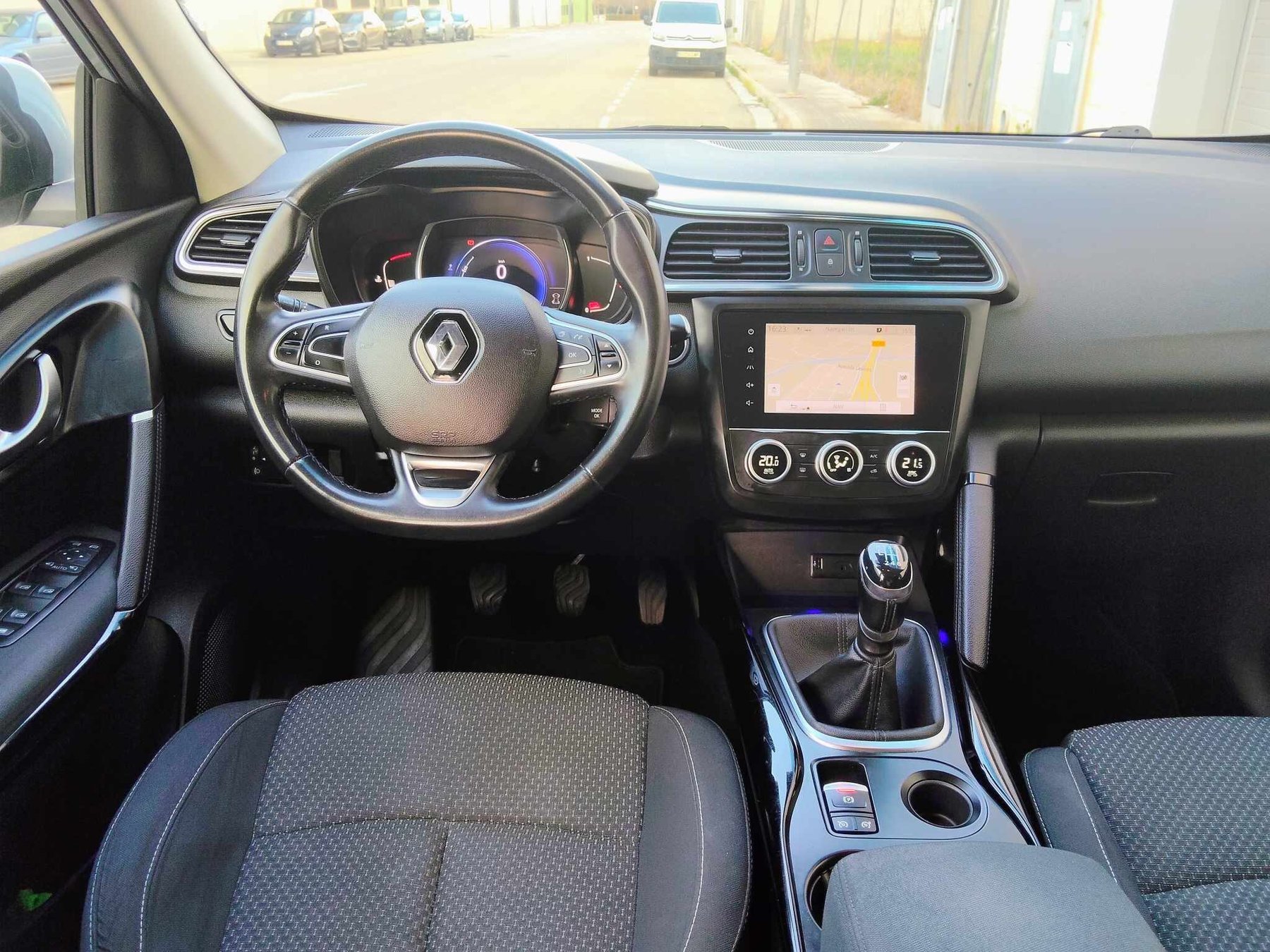 RENAULT KADJAR 1.5 LIMITED BLUE DCI