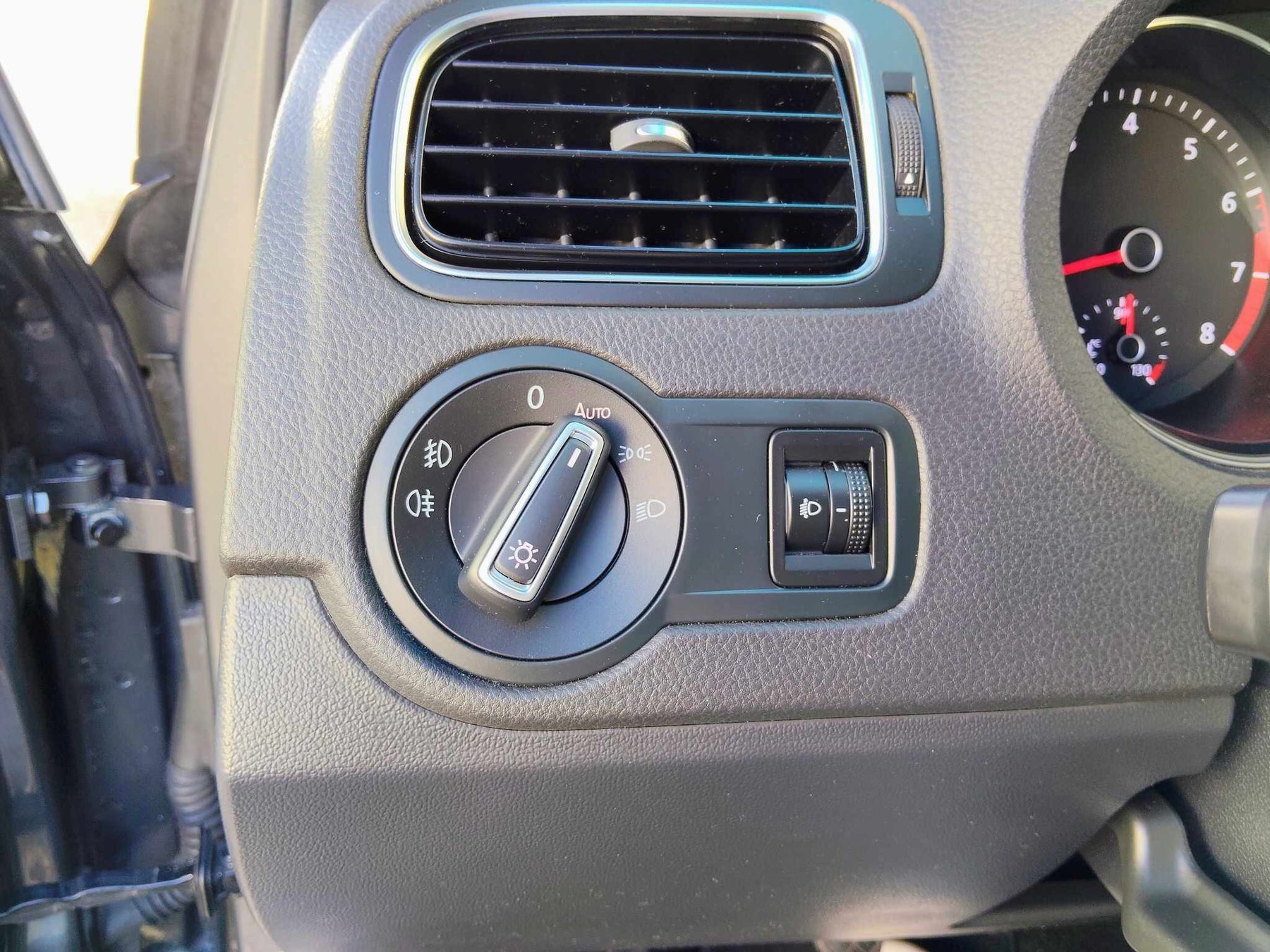 VOLKSWAGEN Advance 1.2 TSI 90cv BMT