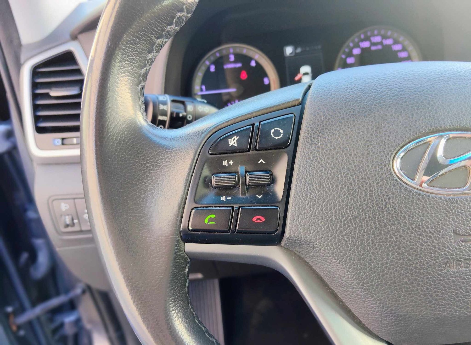 HYUNDAI TUCSON 1.7 CRDI 141 cv  4x2 AUTOMATICO