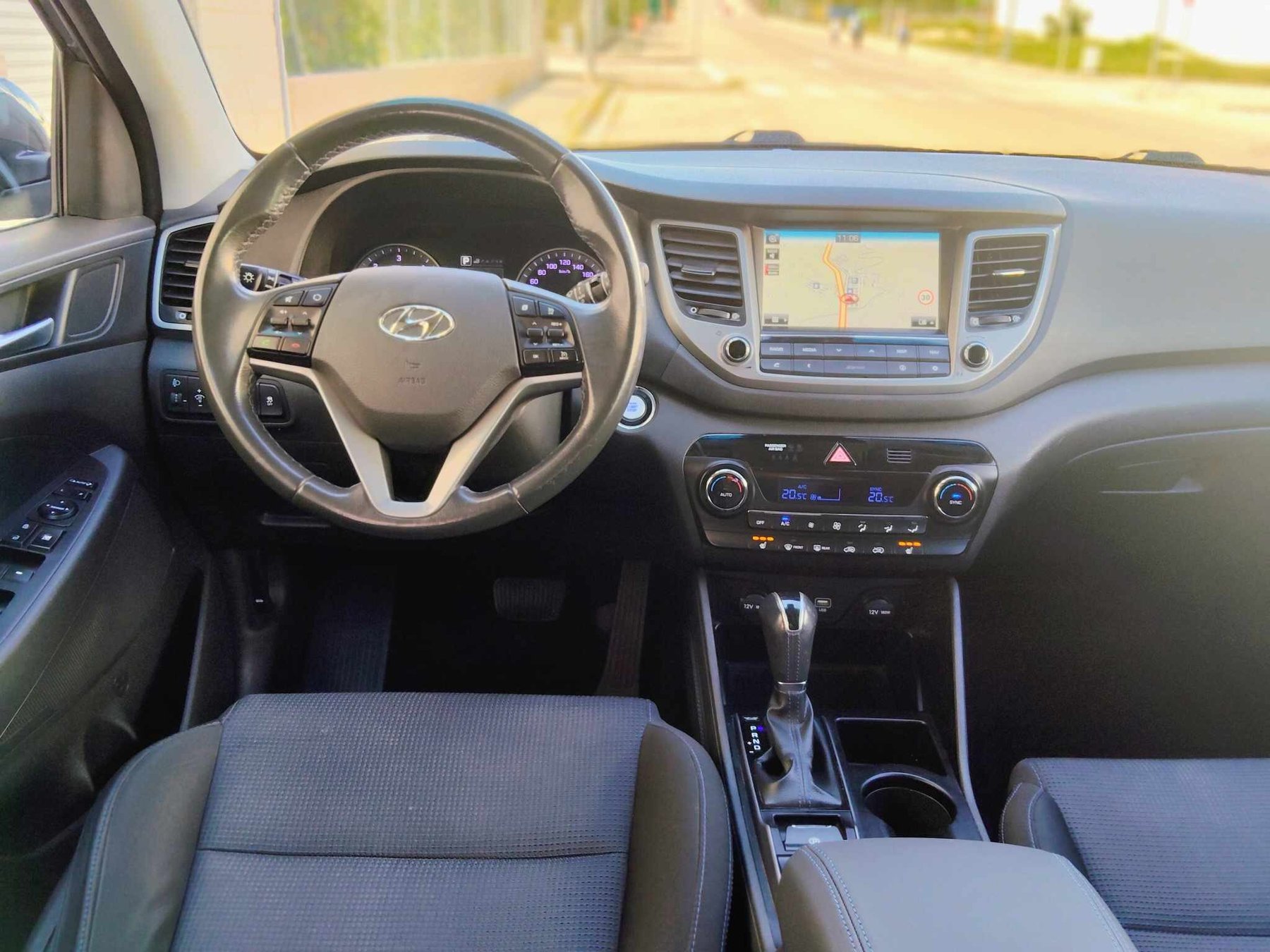 HYUNDAI TUCSON 1.7 CRDI 141 cv  4x2 AUTOMATICO