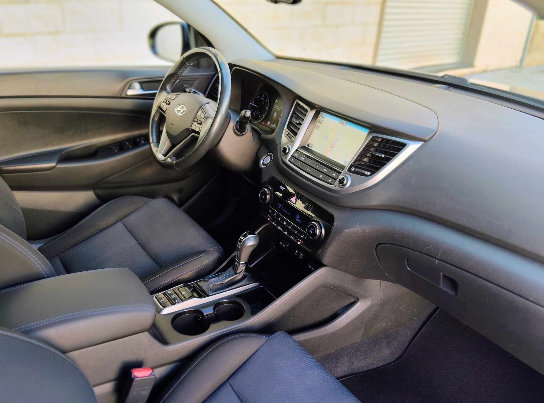 HYUNDAI TUCSON 1.7 CRDI 141 cv  4x2 AUTOMATICO