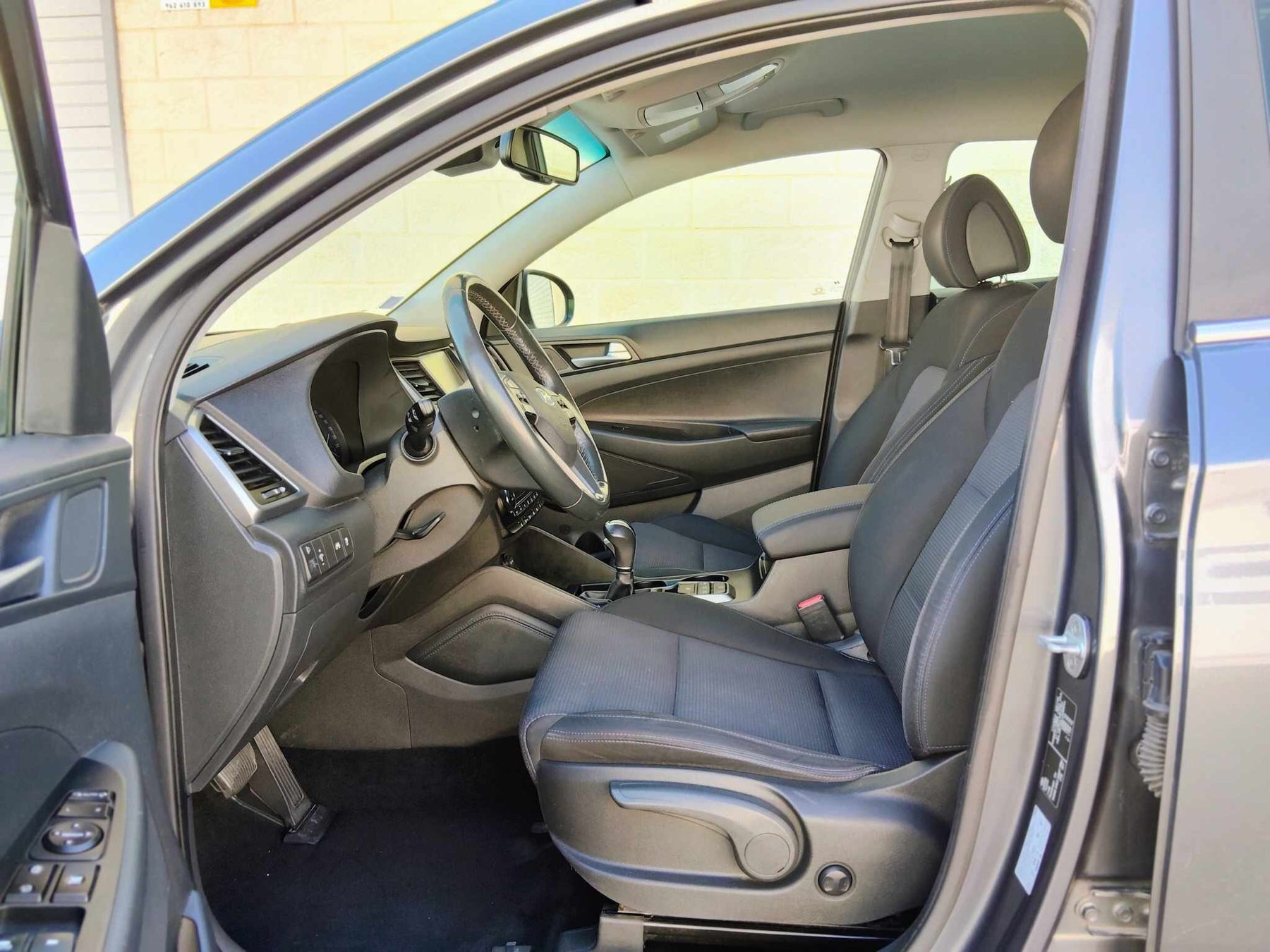 HYUNDAI TUCSON 1.7 CRDI 141 cv  4x2 AUTOMATICO