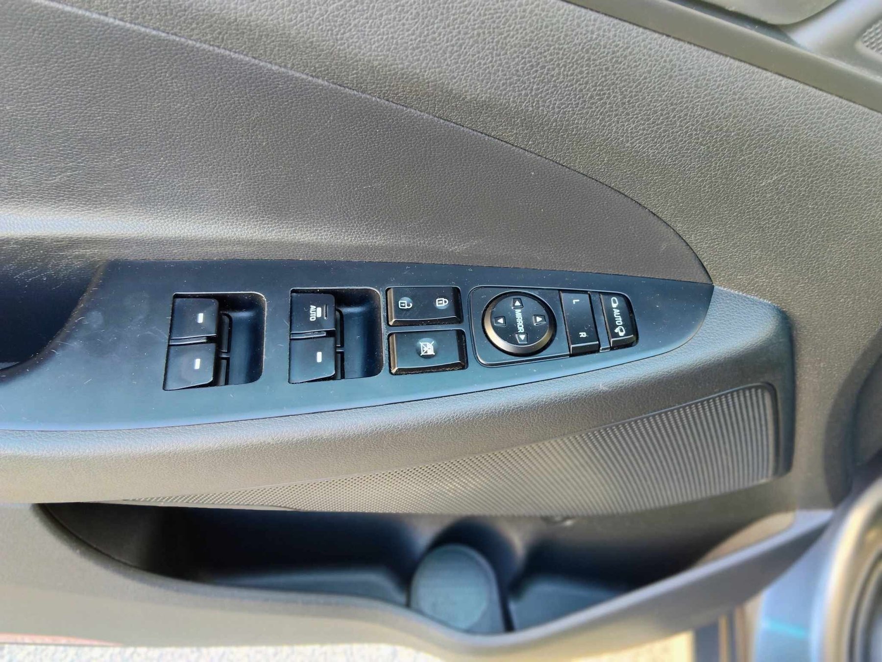 HYUNDAI TUCSON 1.7 CRDI 141 cv  4x2 AUTOMATICO