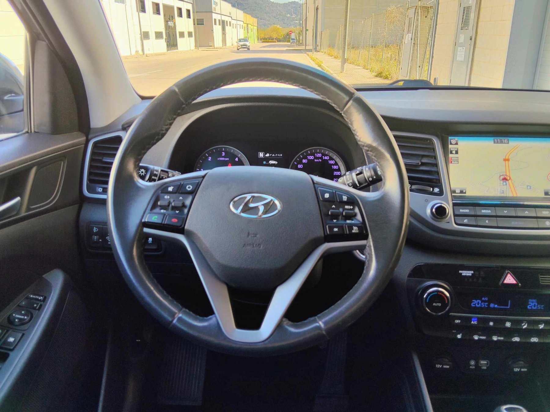 HYUNDAI TUCSON 1.7 CRDI 141 cv  4x2 AUTOMATICO