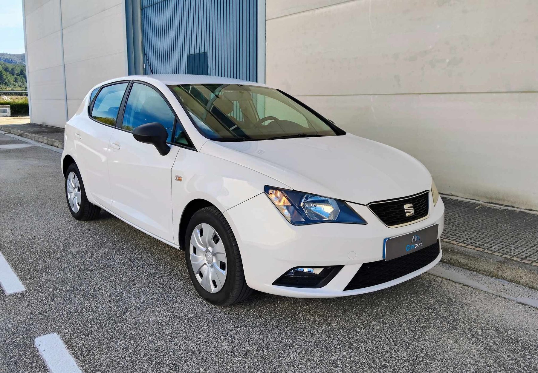SEAT IBIZA 1.4 TDI 90 cv  5 puertas.