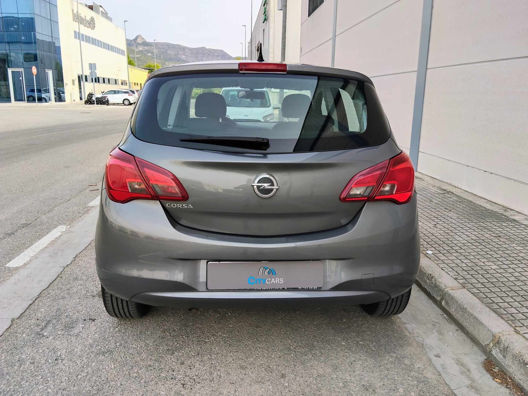 OPEL CORSA 1.4i SELECTIVE