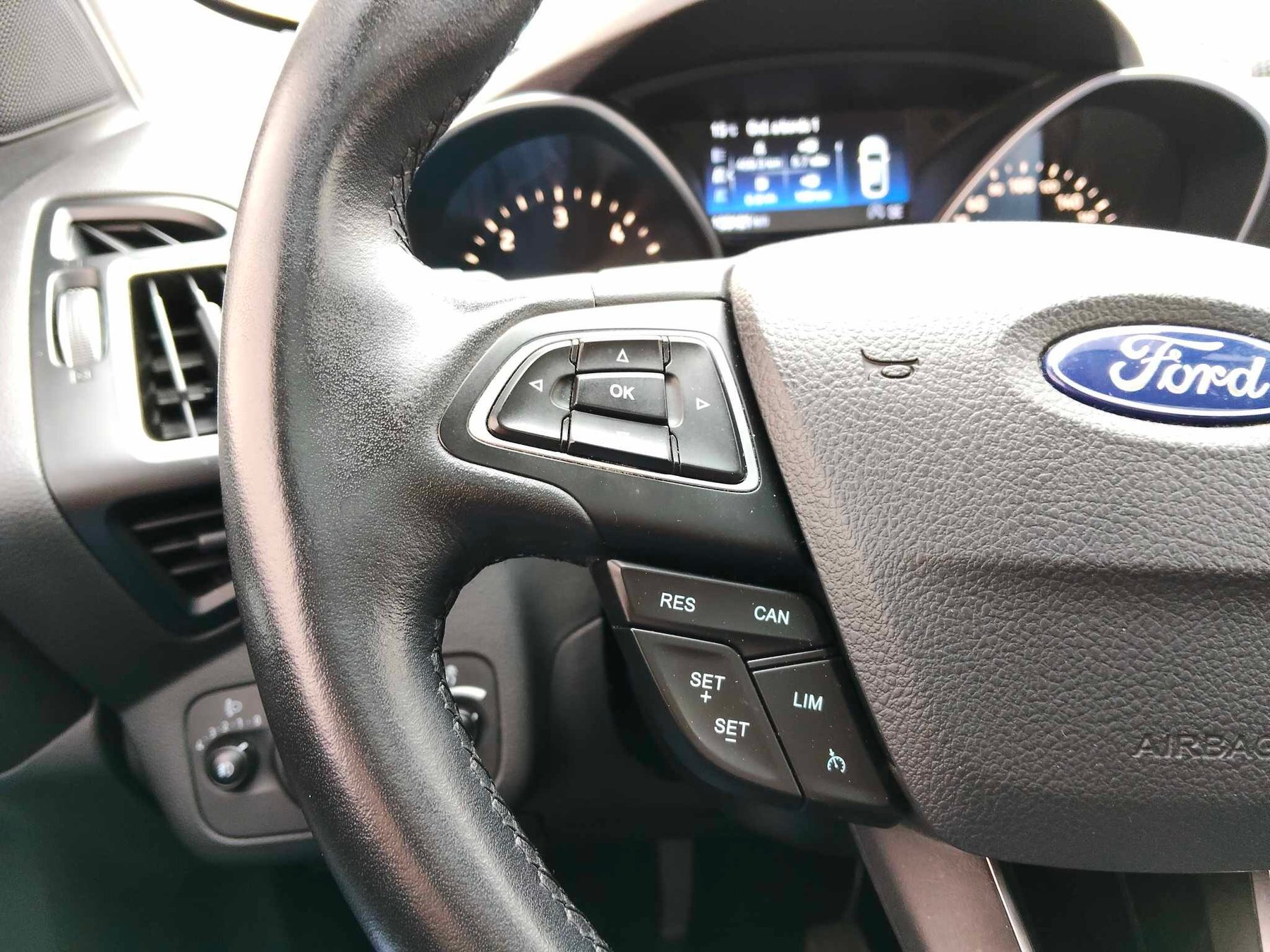 FORD KUGA 2.0 TDCI 4x2 TITANIUM