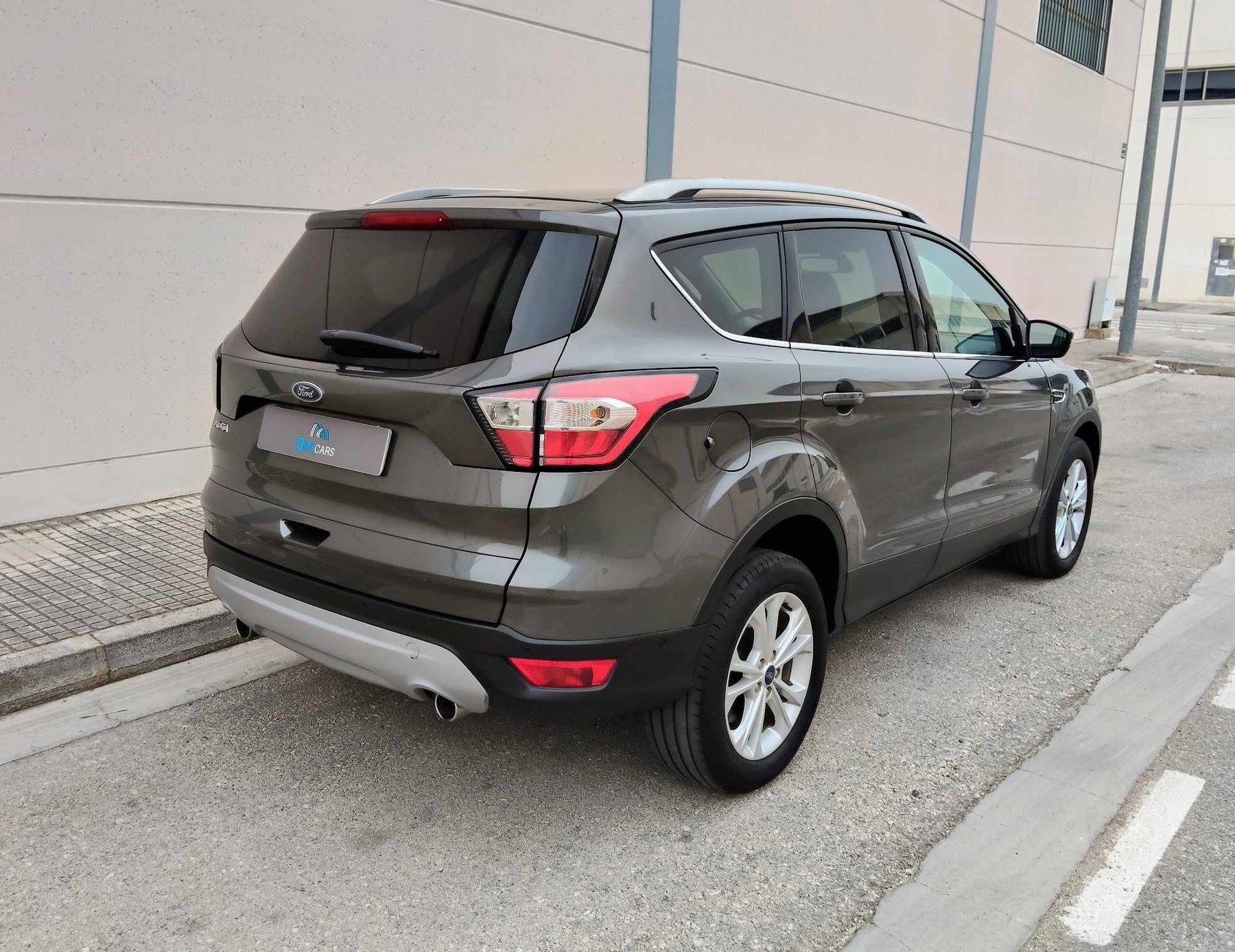 FORD KUGA 2.0 TDCI 4x2 TITANIUM