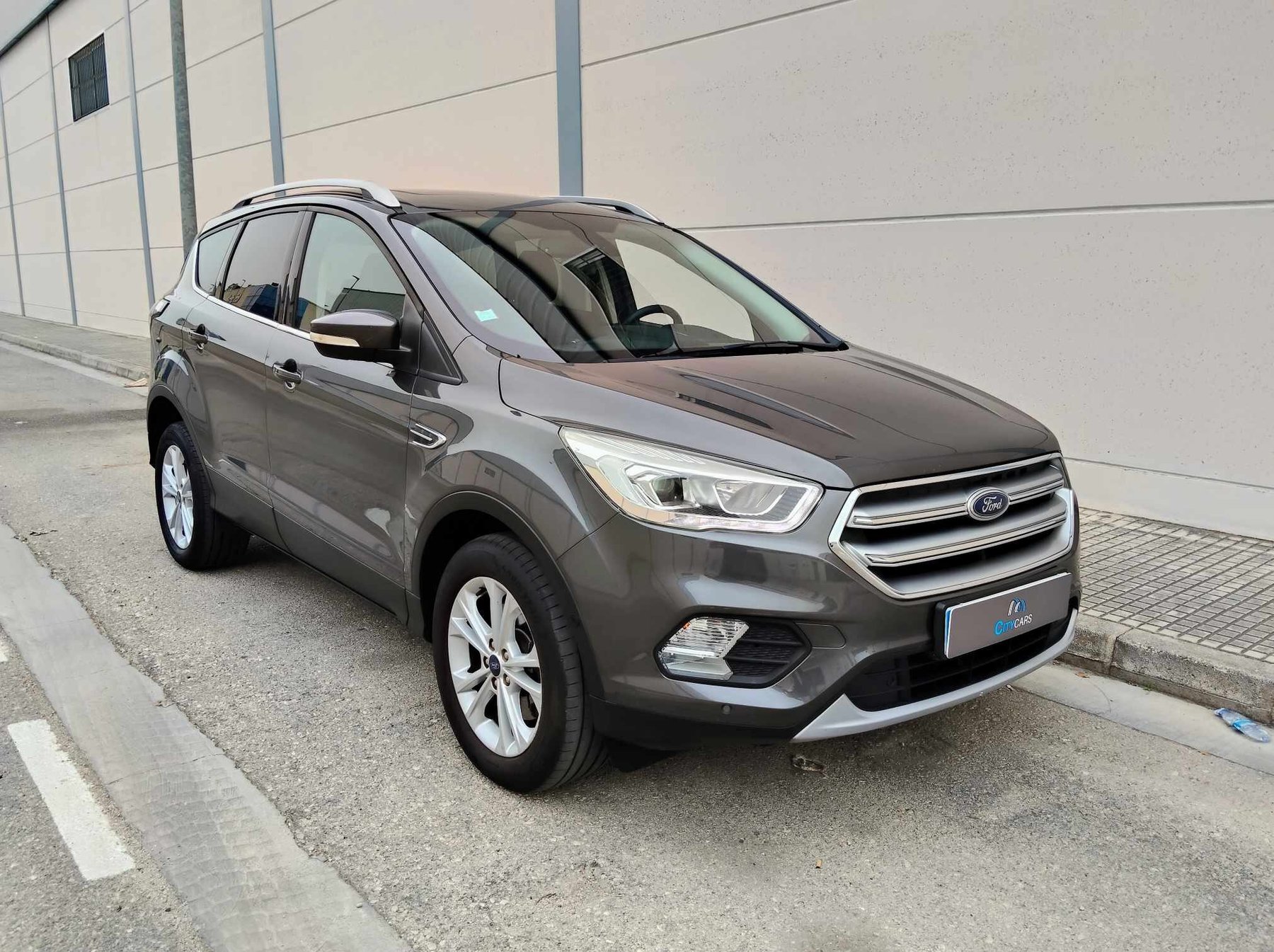 FORD KUGA 2.0 TDCI 4x2 TITANIUM