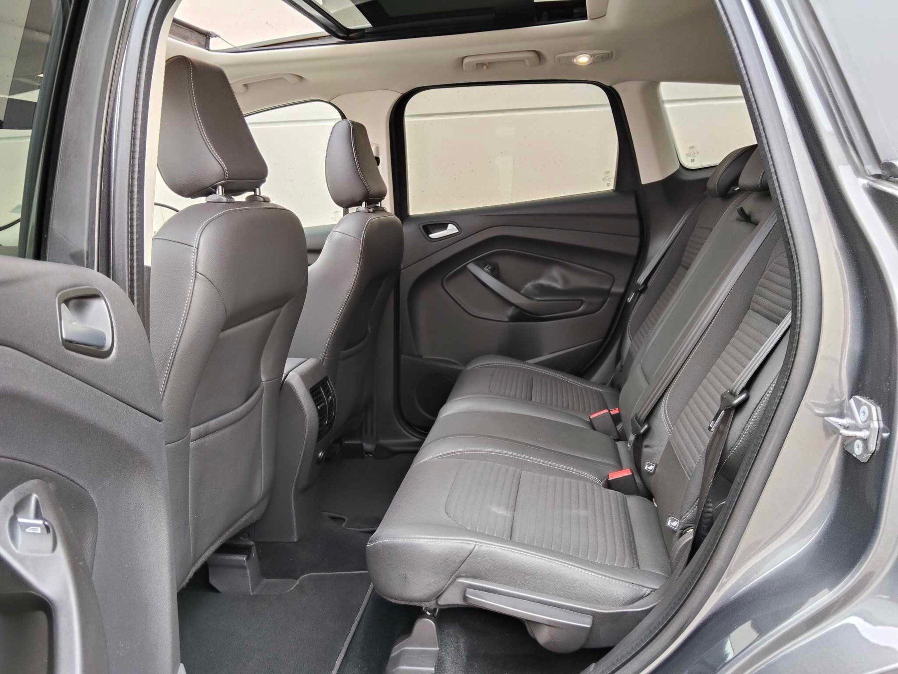 FORD KUGA 2.0 TDCI 4x2 TITANIUM