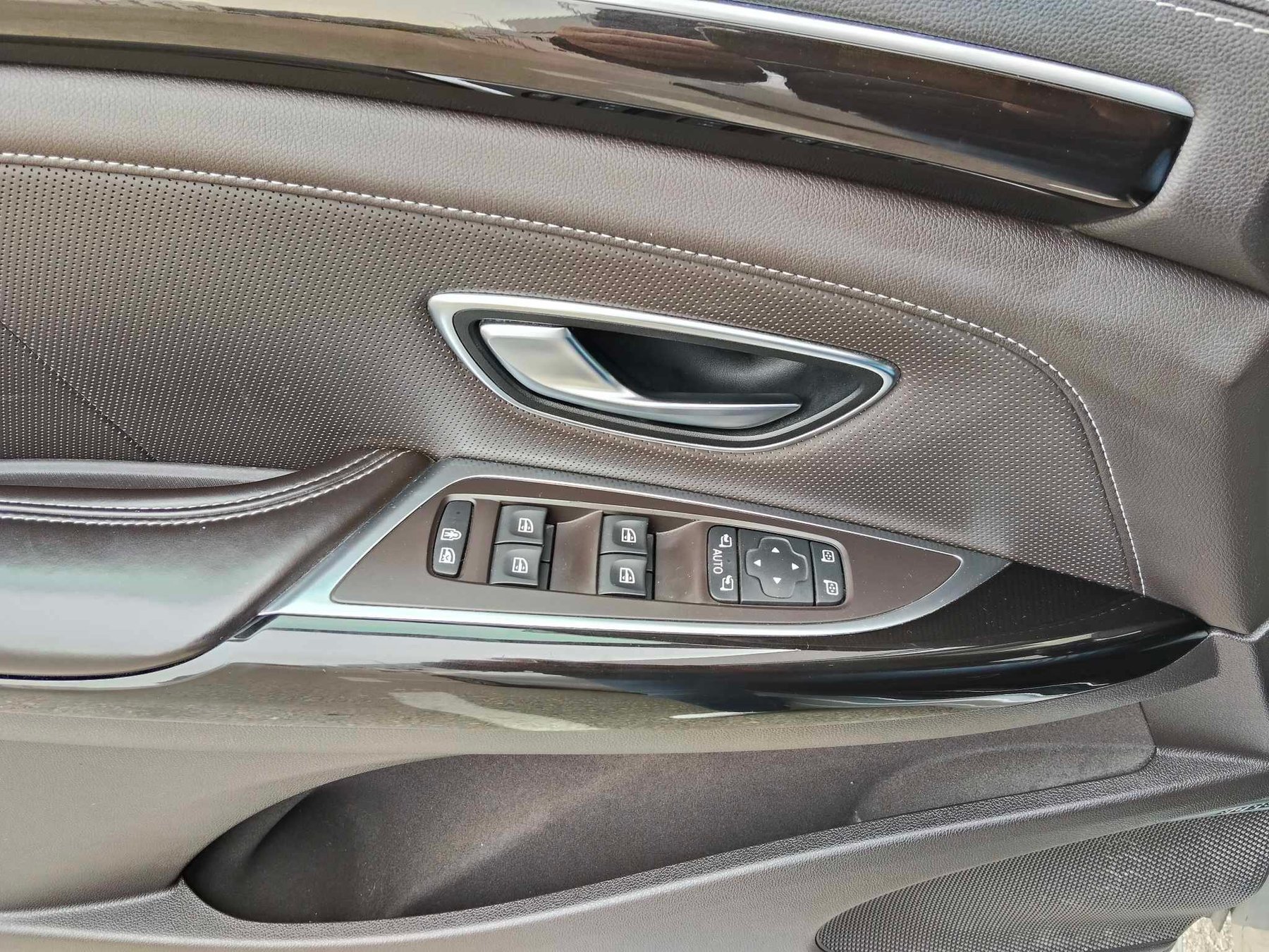 RENAULT ESPACE 1.6 Dci 160 cv Initiale Paris 4CONTROL