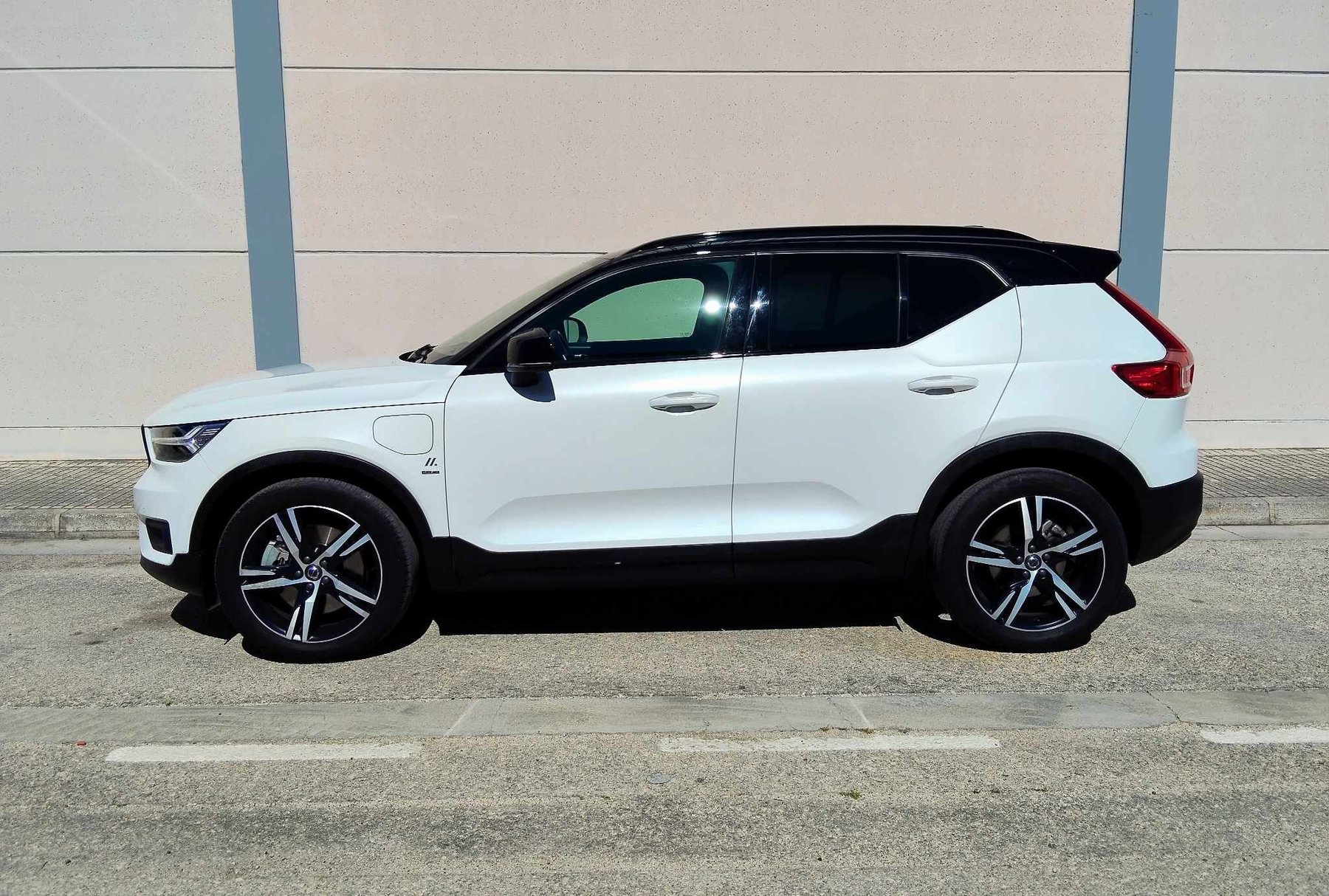 VOLVO XC40 1.5 T5  RECHARGE INSCRIPTION
