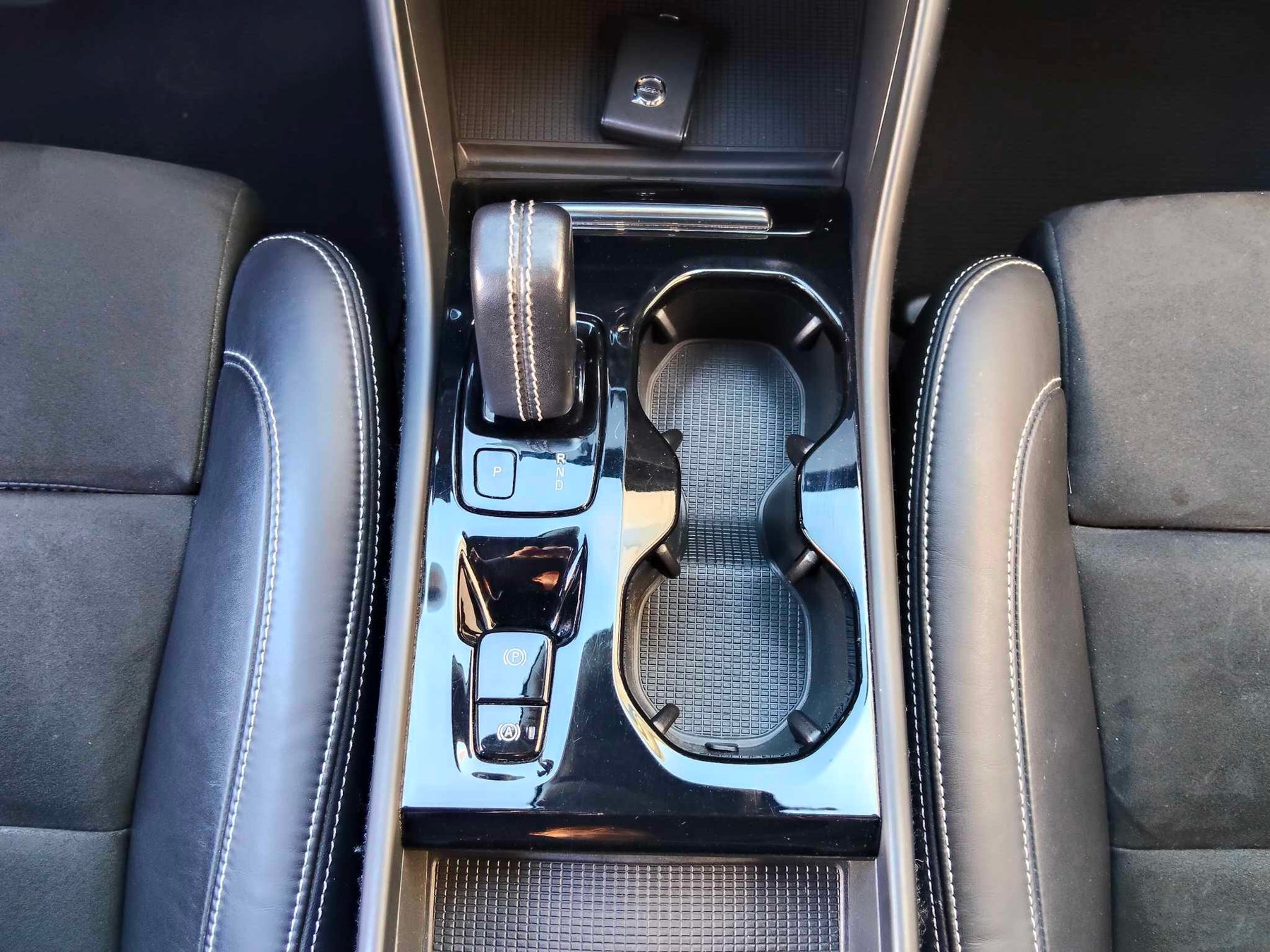 VOLVO XC40 1.5 T5  RECHARGE INSCRIPTION