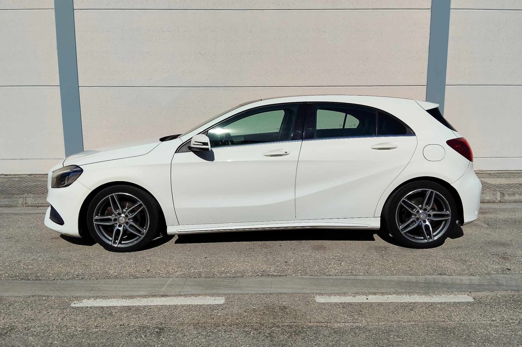 MERCEDES-BENZ CLASE A A 180 D