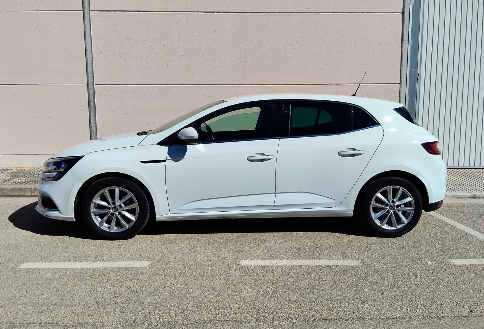 RENAULT Megane TECH ROAD 1.2 TCe