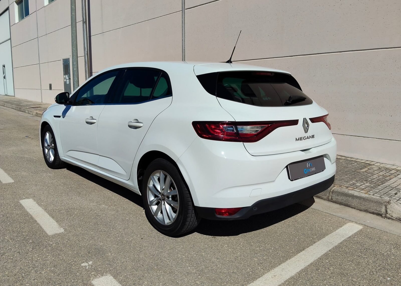 RENAULT Megane TECH ROAD 1.2 TCe