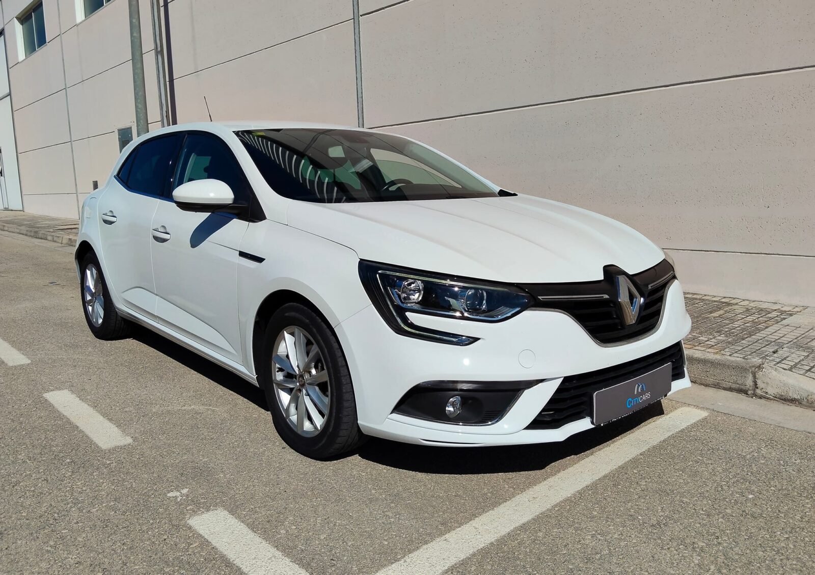 RENAULT Megane TECH ROAD 1.2 TCe