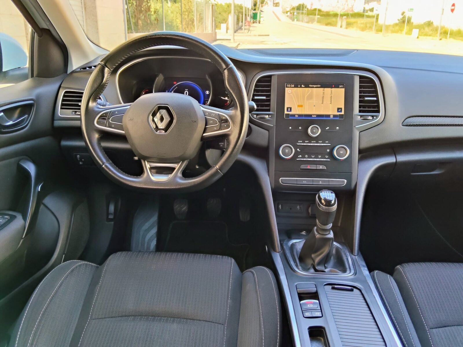 RENAULT Megane TECH ROAD 1.2 TCe