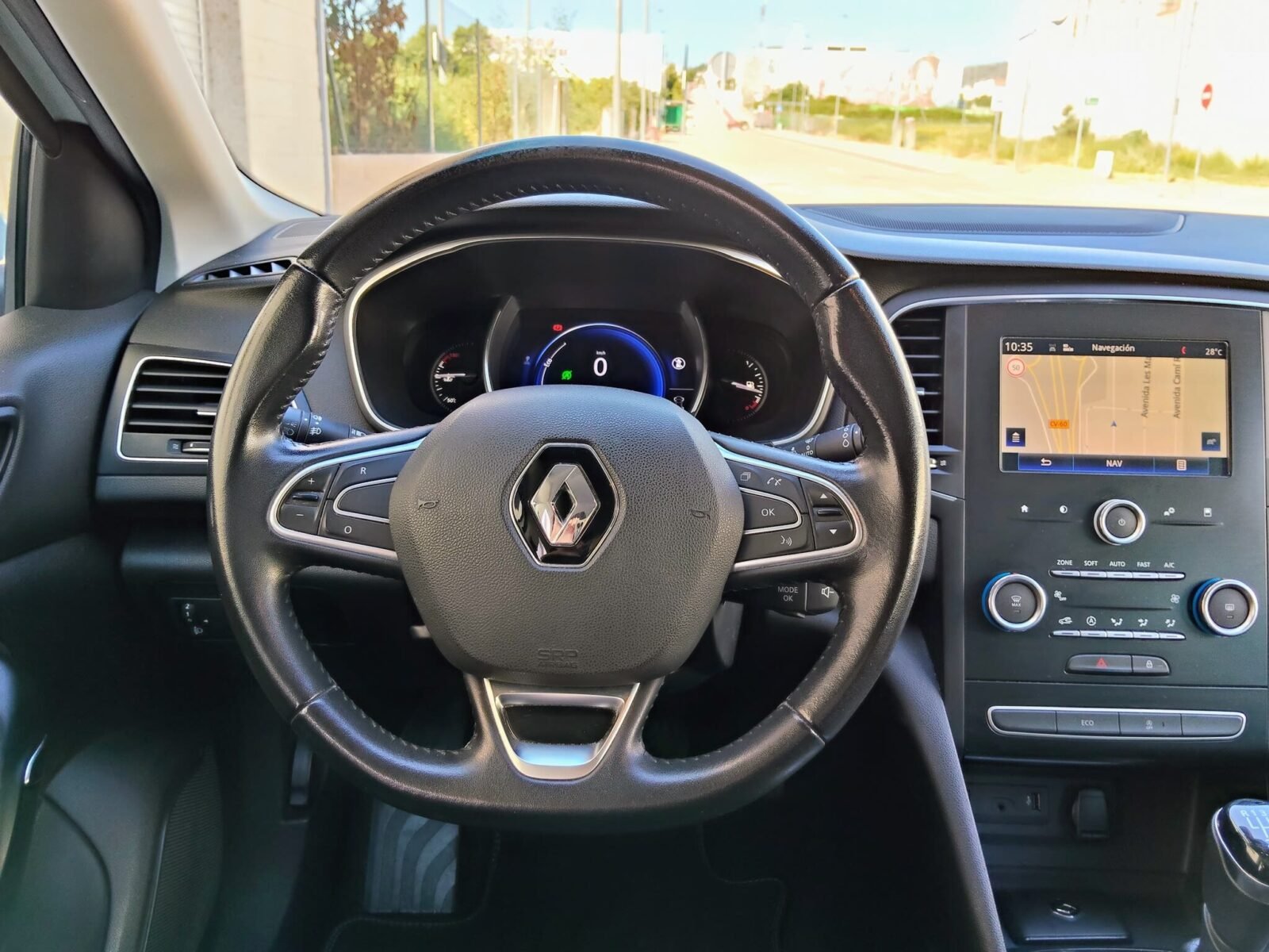 RENAULT Megane TECH ROAD 1.2 TCe