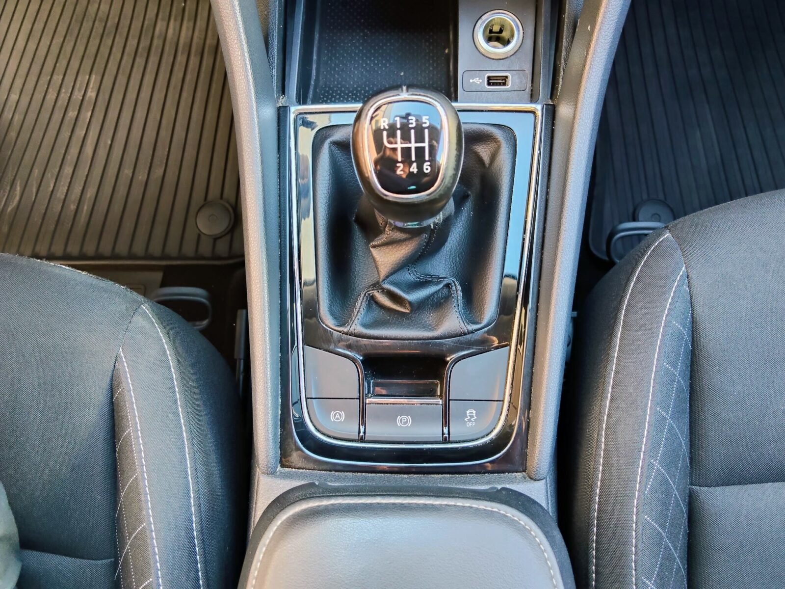 SKODA 1.0 TSI ACTIVE