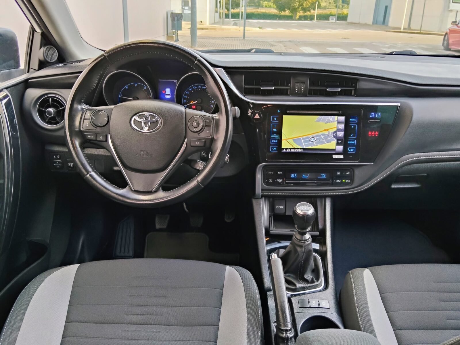TOYOTA AURIS 1.6d - SPORT TOURER