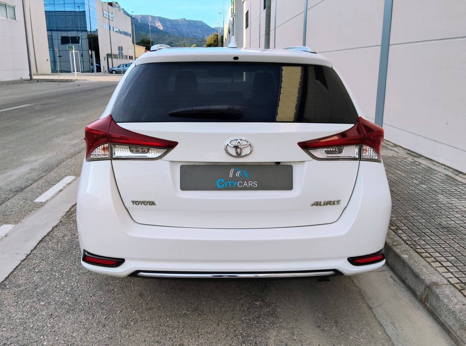 TOYOTA AURIS 1.6d - SPORT TOURER